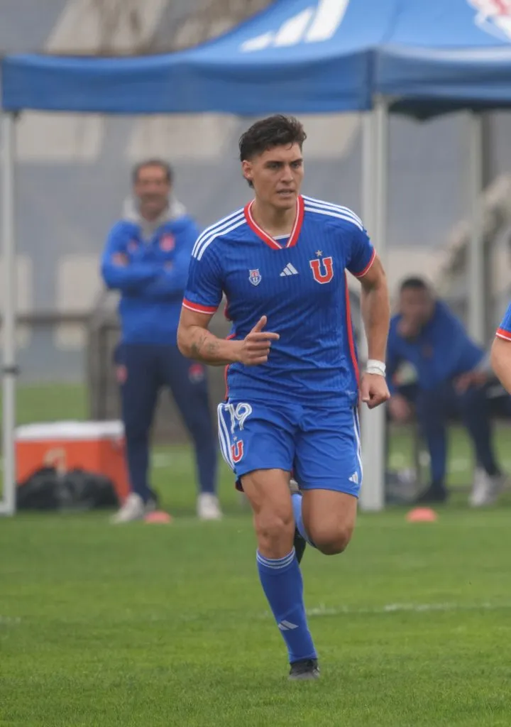 Gran partido del Tanque Muñoz ante Colo Colo (Bolavip)