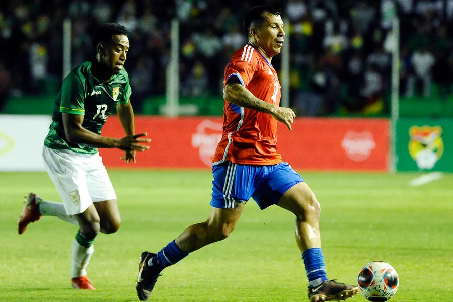 Gary Medel se mantiene vigente y suena en Brasil. | Foto: Photosport