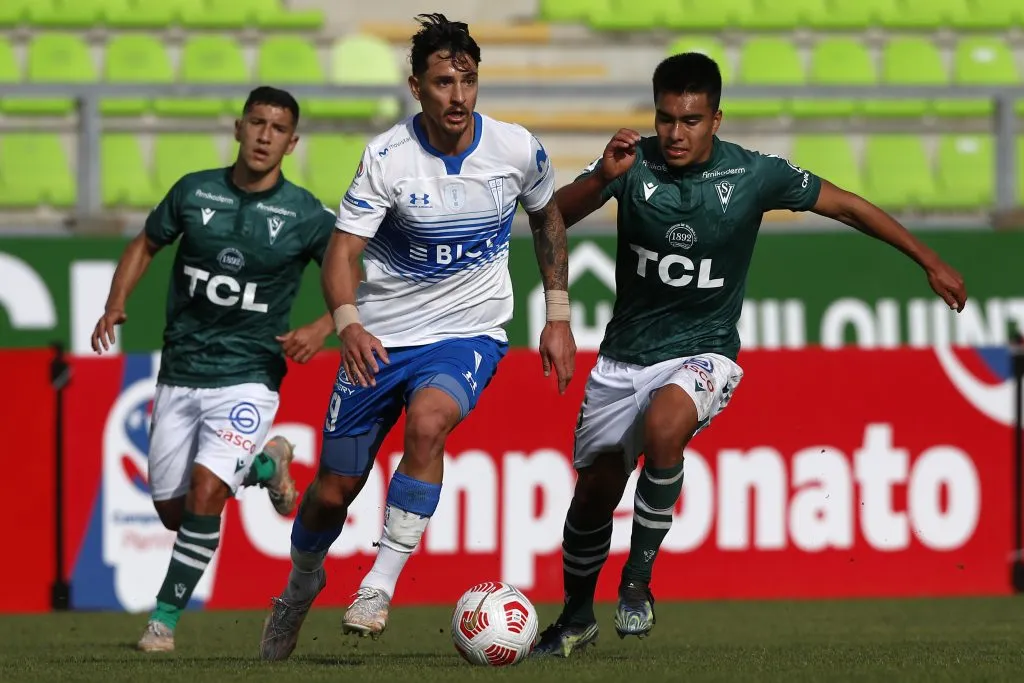 El duelo entre la UC y Santiago Wanderers fue suspendido | Foto: Photosport
