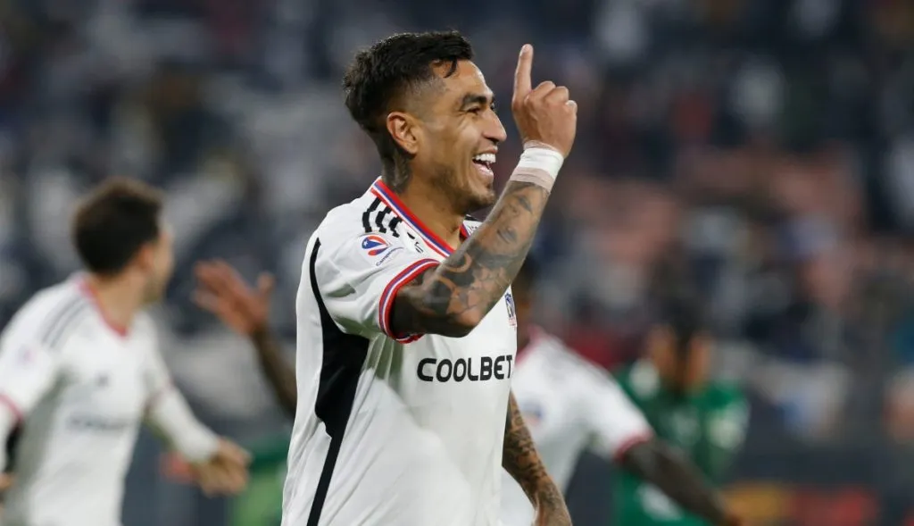 Darío Lezcano tendrá que seguir forzosamente en Colo Colo hasta nuevo aviso (Photosport)