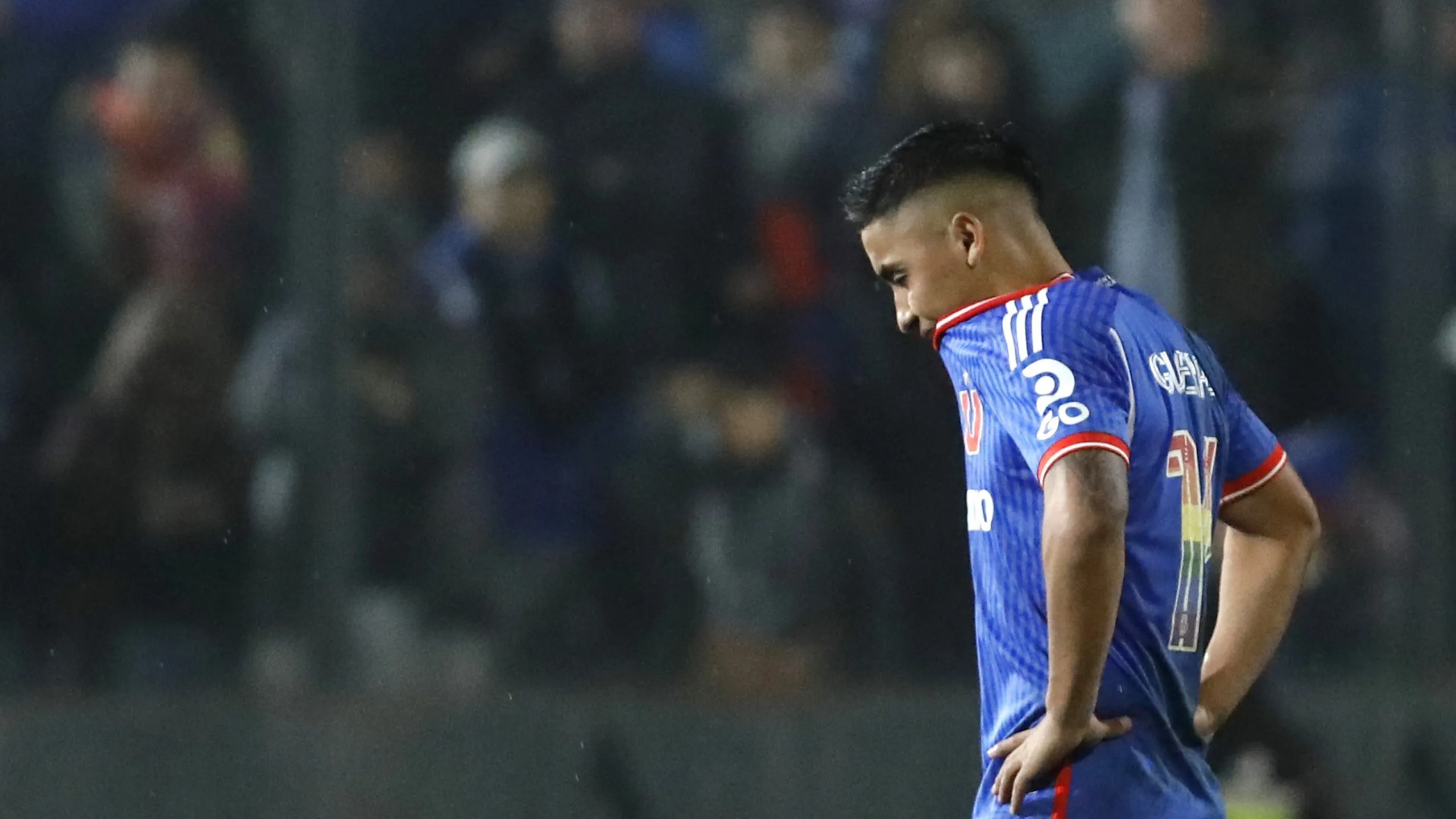 “Me gusta Guerra, pero mañana tendrá que buscar otro camino”, dijo Droguett por el momento del delantero (Photosport)