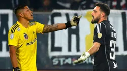 Gustavo Quinteros y su cariñito al corazón para sus dos porteros en Colo Colo