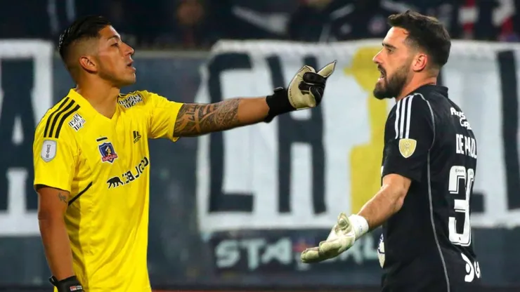 Gustavo Quinteros y su cariñito al corazón para sus dos porteros en Colo Colo