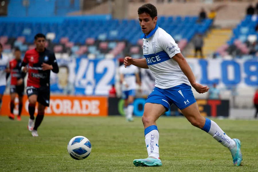 Clemente Montes podría volver a la UC | Foto: Photosport