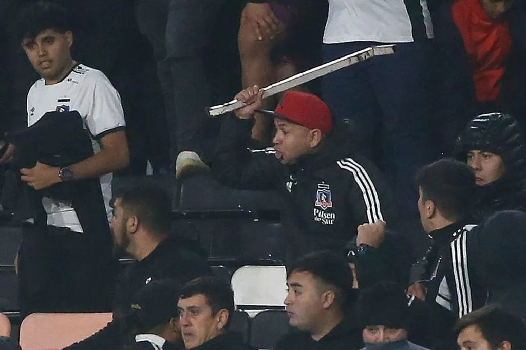 Pelea en Cordillera puso en riesgo a los hinchas colocolinos (Foto: Photosport)