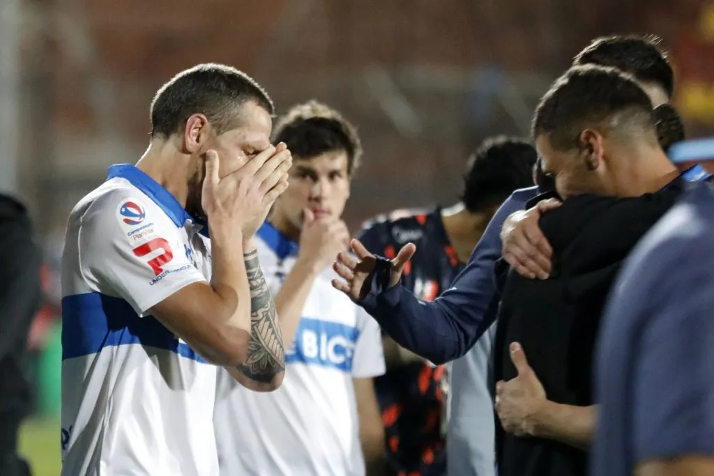 Luciano Aued en lo que fue su partida de la Universidad Católica | Foto: Photosport