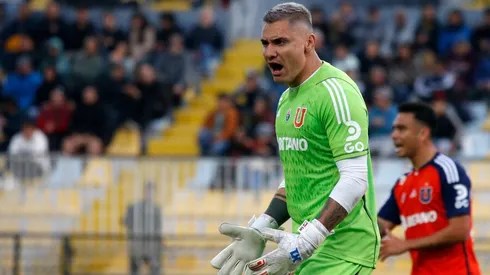 Johnny Herrera molesto con la suplencia de Cristóbal Campos