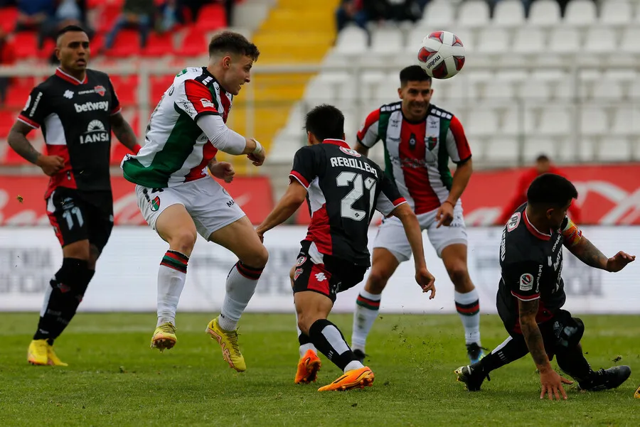 Bruno Barticciotto es el anhelo de Gustavo Quinteros. | Foto: Photosport
