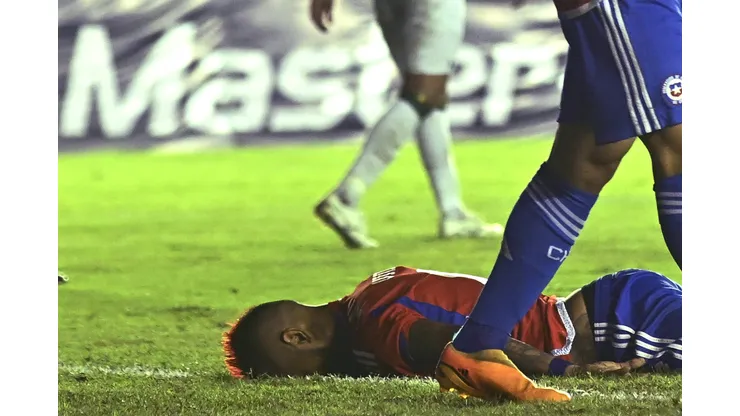 Arturo Vidal se defiende de troll en Instagram