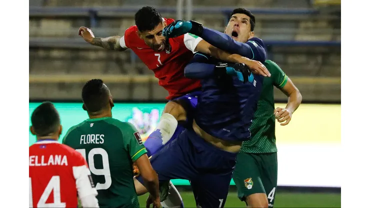 Carlos Lampe le prestó el ropero entero a Claudio Bravo.