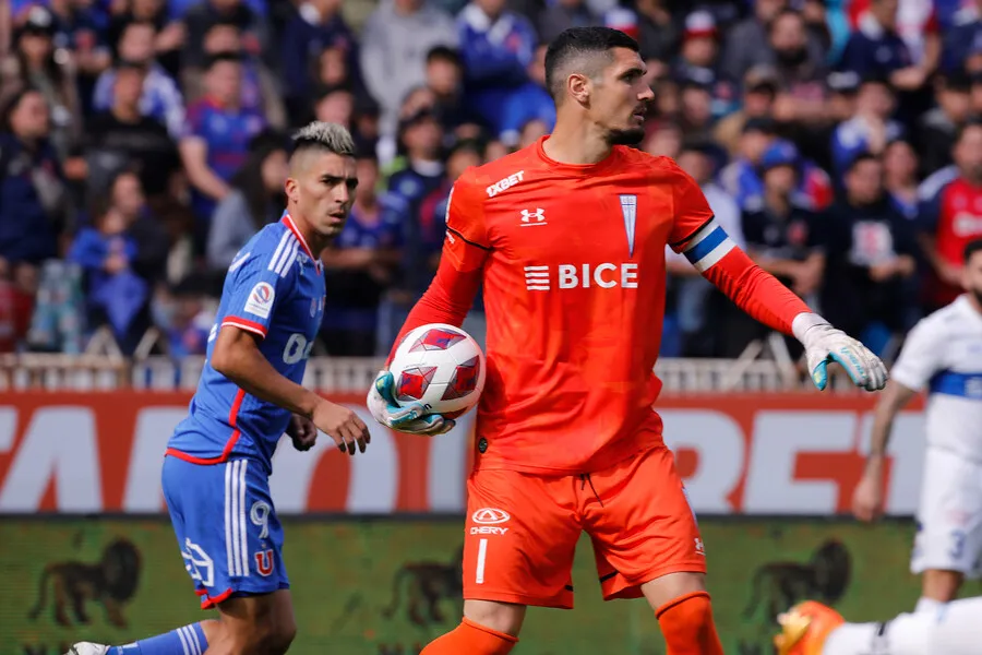 Dituro no se inmutó por la falta de refuerzos en la UC. | Foto: Photosport