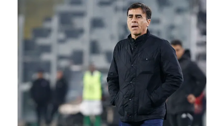Gustavo Quinteros afirmó que Colo Colo exige sólo jugadores al 100%