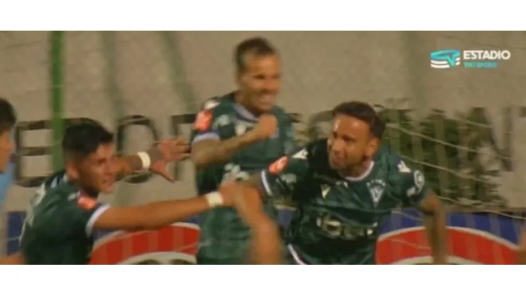 Ex jugador de la U le salva la vida a Wanderers