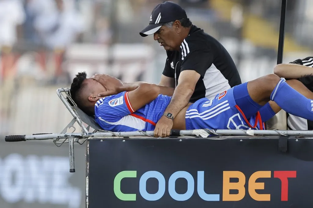 José Castro sufrió el corte de ligamentos y de a poco vuelve a trabajar en el Centro Deportivo Azul de la U (Photosport)