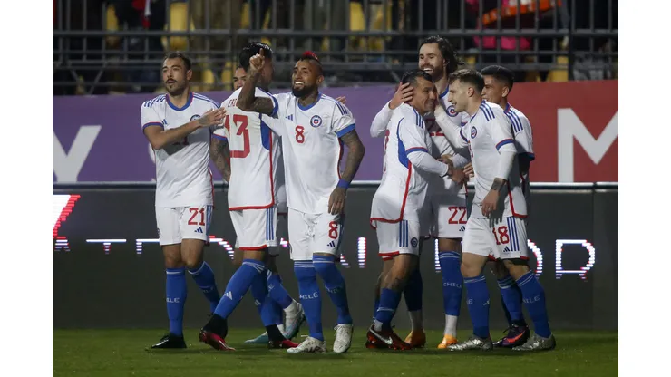La selección chilena gana, gusta y golea