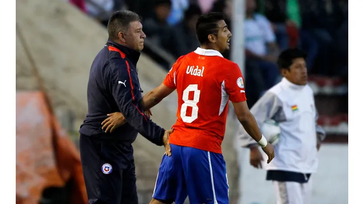 Histórico de Colo Colo se ilusiona con juntar a Claudio Borghi y Arturo Vidal en Colo Colo (Foto: Photosport)