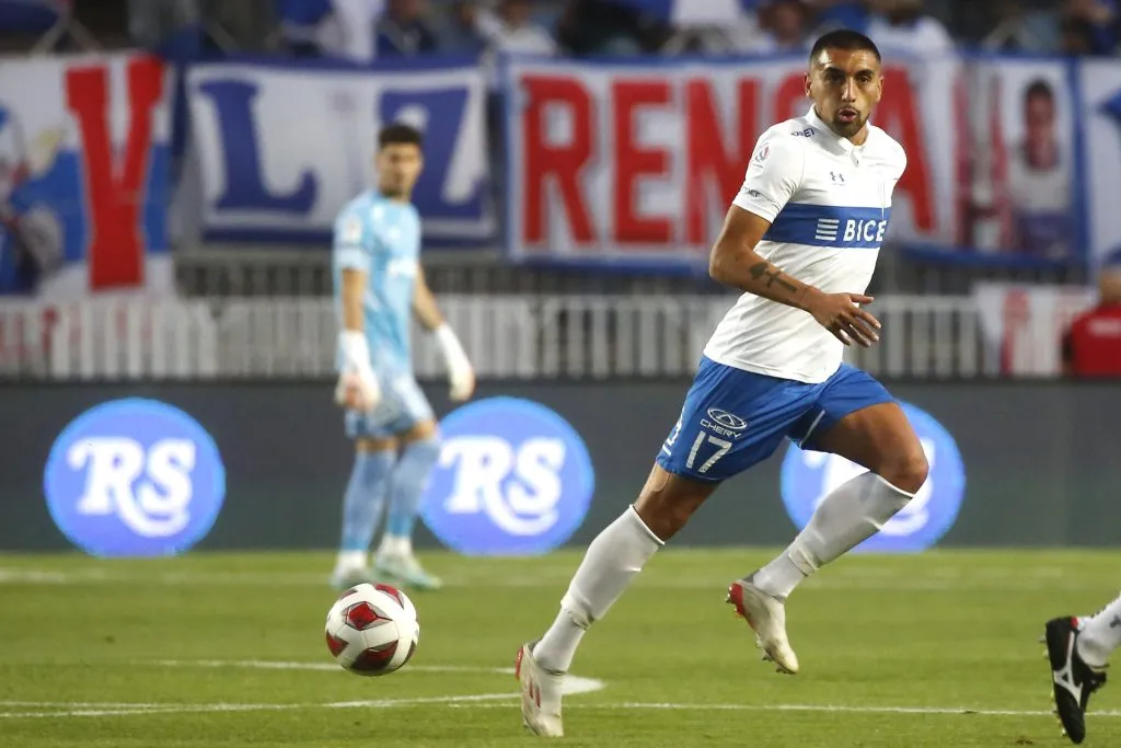 Branco Ampuero podría partir de la Universidad Católica | Foto: Photosport