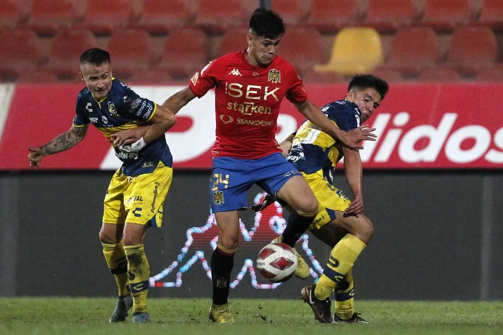 La U interesada en Gabriel Norambuena de Unión Española (Photosport)