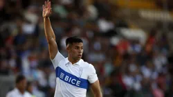 Alexander Aravena podría dejar la Universidad Católica para sumarse a un club en el extranjero