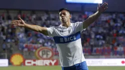 Un histórico de Universidad Católica cree que Alexander Aravena no tiene nada que ir a hacer a Europa y que no está preparado para jugar en Inglaterra