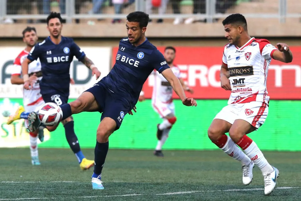 Franco di Santo llega con un cartel internacional a Universidad Católica, pero necesita aumentar su nivel para ser indiscutido en la oncena cruzada (Photosport)
