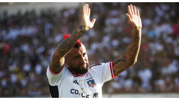 Vidal comienza a sonar con fuerza en Colo Colo tras su inminente salida de Flamengo.