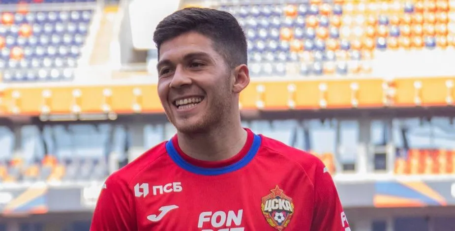 Víctor Felipe Méndez ya está bajo las órdenes de Eduardo Berizzo. (Archivo)