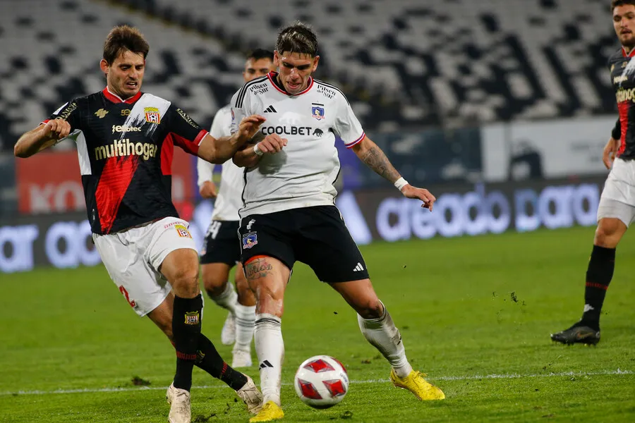 Carlos Palacios no ha podido deslumbrar en Colo Colo. | Foto: Photosport