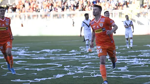 Roberto Gutiérrez anuncia de que si no encuentra club, dejará el fútbol profesional.