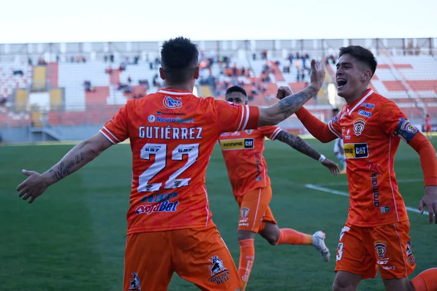 El último club de Roberto Gutiérrez fue Cobreloa. (Photosport)