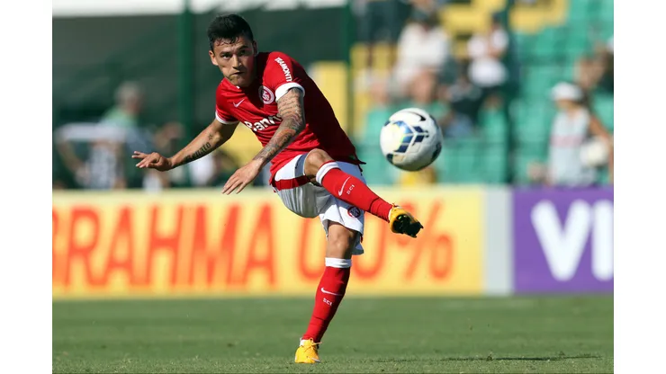 Charles Aránguiz sufrió un nuevo 'percance' en Brasil.