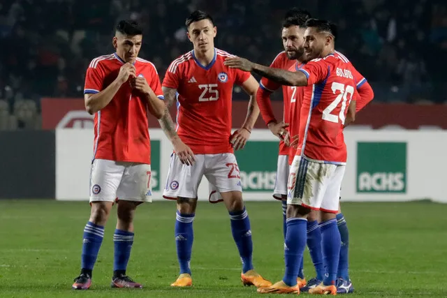 Pese a la envergadura del rival, Chile se impuso, aunque los análisis son variados (Photosport)