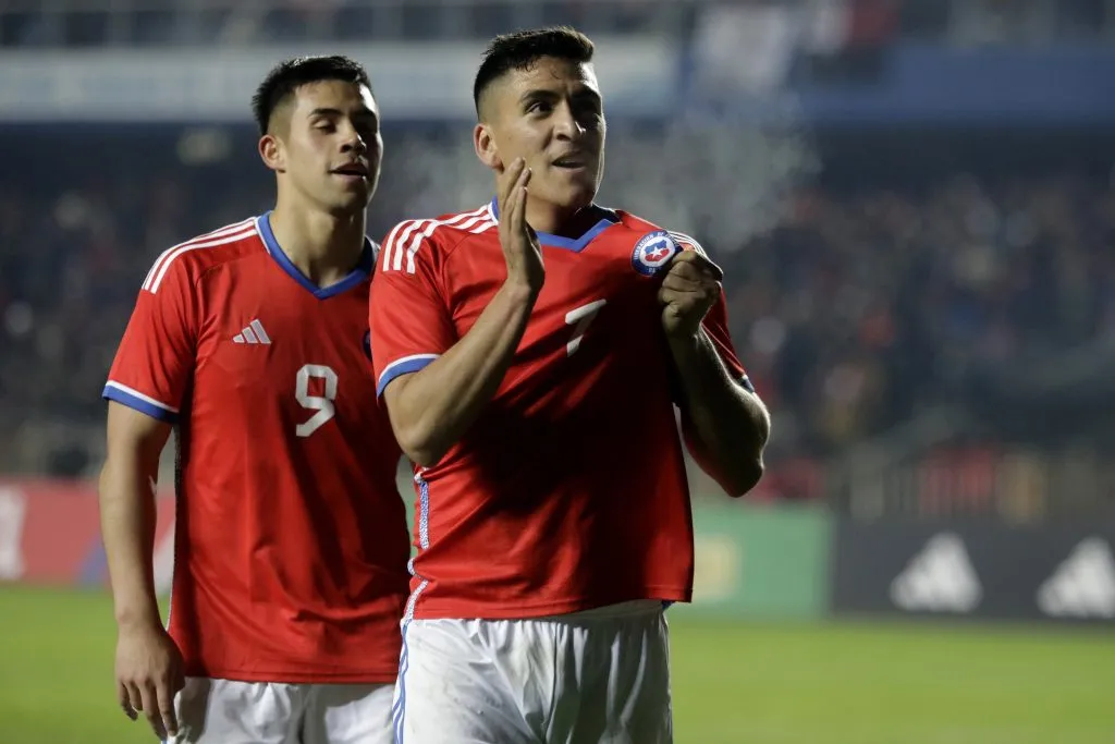 Jorge Coke Hevia destaca a Marcelino Núñez en el triunfo de Chile (Photosport)