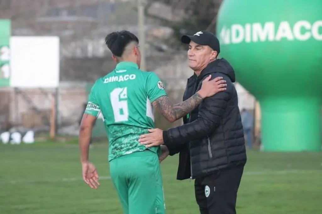 Rubén Martínez está teniendo una excelente campaña con Constitución Unido (Foto: Constitución Unido)