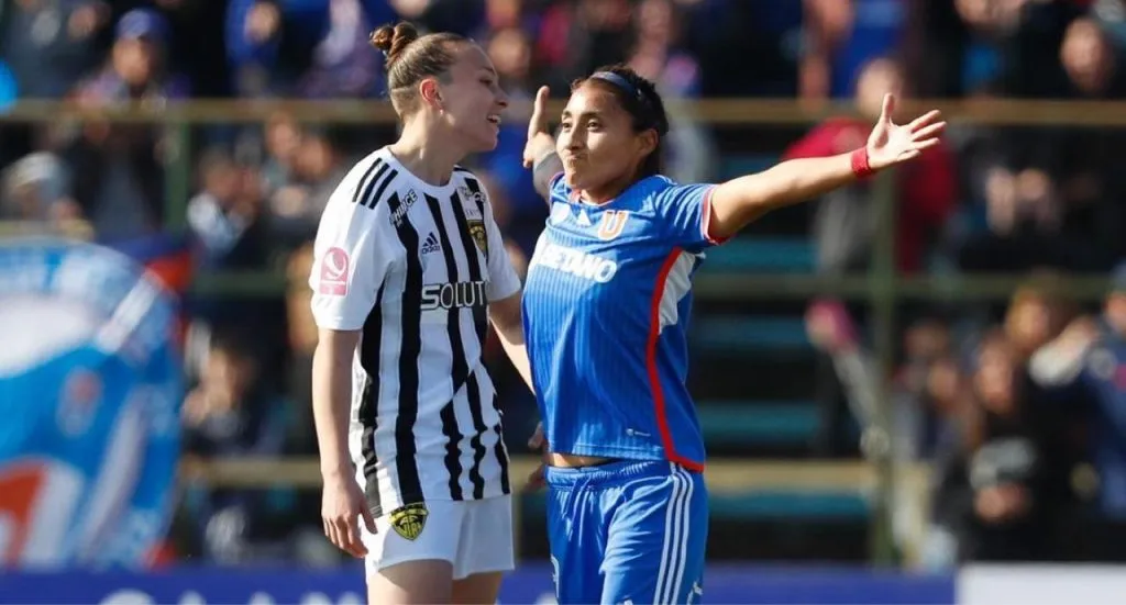 Huenteo anotó un hat-trick en el triunfo de la U | Foto: Prensa Universidad de Chile