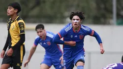 Vergara celebrando el gol del triunfo del cuadro universitario.