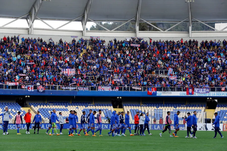 La U tiene serios problemas para ser local. | Foto: Photosport