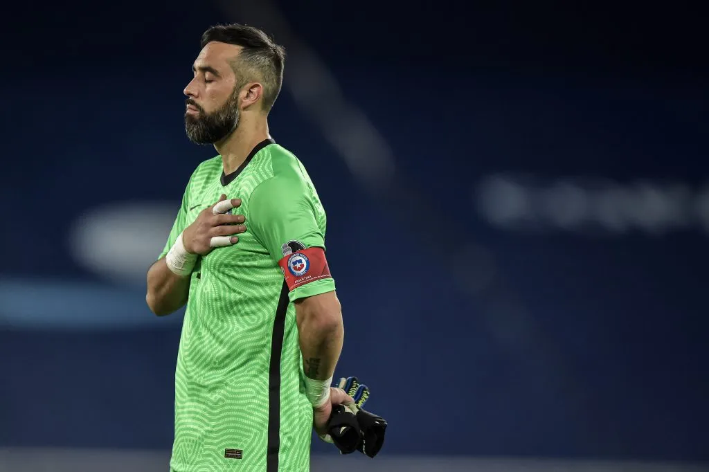 Bravo sigue disfrutando sus vacaciones junto a su familia | FOTO: Photosport