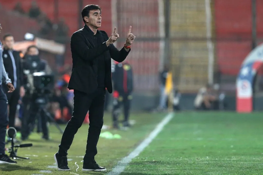 Quinteros no tiene pensado en salir del Cacique | Foto: Photosport