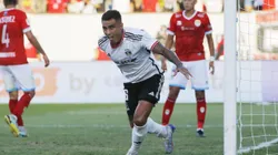 Darío Lezcano vive un complicado momento en Colo Colo (Foto: Photosport)