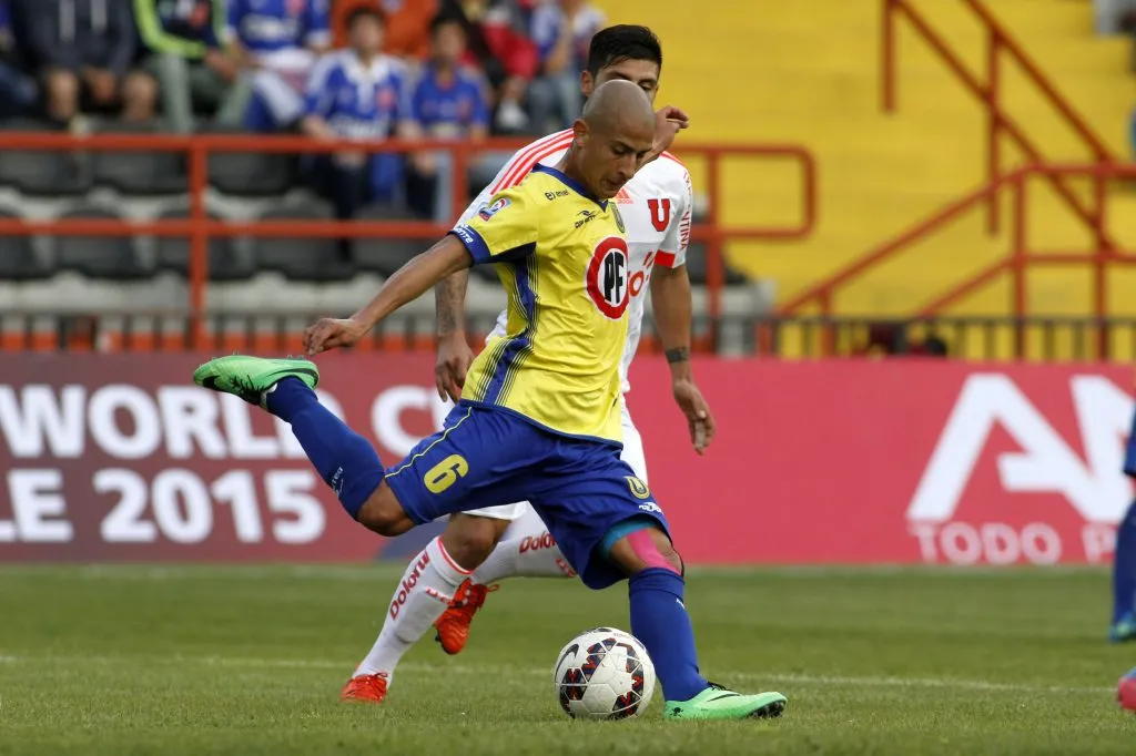 Alejandro Camargo se despachó un golazo con la UdeConce y llegó al Premio Puskas (Photosport)