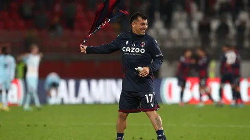 Medel se despide del Bologna después de 4 años.