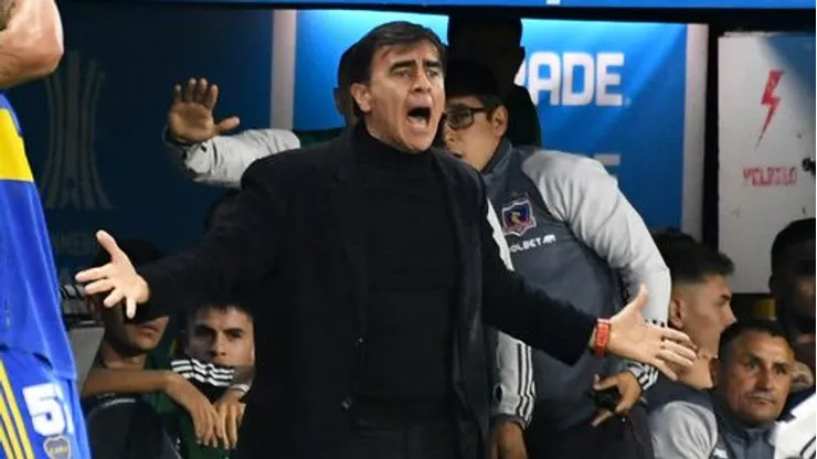 Gustavo Quinteros no dramatiza con la falta de gol en Colo Colo