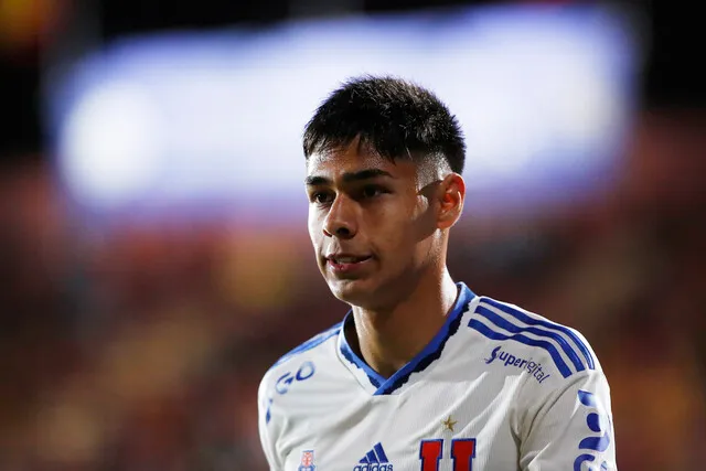 Rivas sostiene que no puede ser causal para reforzar al plantel una venta de Osorio al extranjero (Photosport)