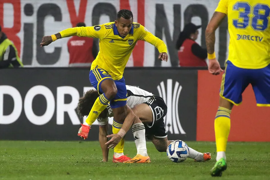 Guarello le ve pocas y nulas chances a Colo Colo ante Boca. | Foto: Photosport