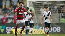Erick Pulgar celebró con el Flamengo en el Brasileirao (Getty)