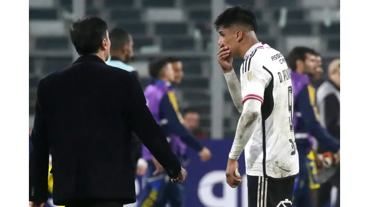 Gustavo Quinteros se refirió a las conversaciones que tienen con Damián Pizarro (Foto: Photosport)