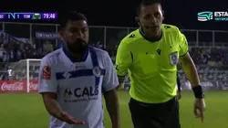 Maturana vio la roja y salió con sangre del Santa Cruz vs. Temuco.