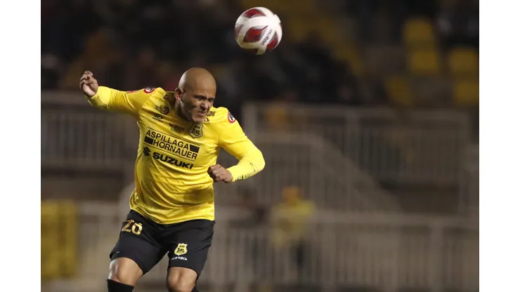Chupete Suazo ilusiona a todo Quillota con ascender a Primera División