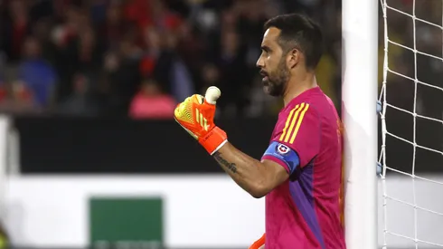 Claudio Bravo no dirá presente ante Cuba, República Dominicana y Bolivia.
